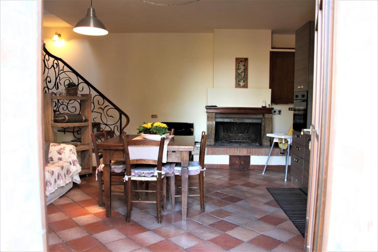 Claudia Vacanza Toscana - Appartamento Nocciolo- 10 Min Da Siena Malignano Extérieur photo
